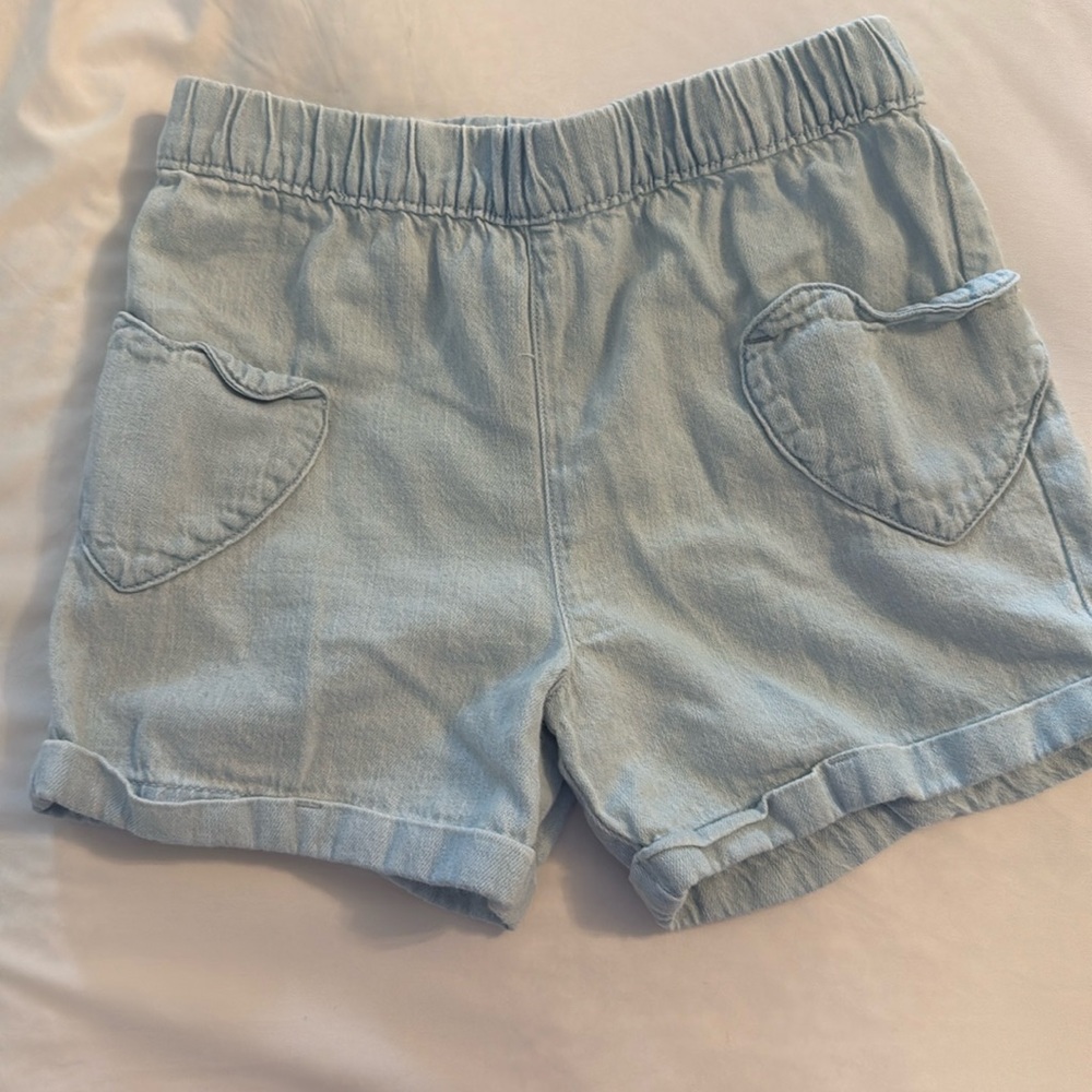 Girl’s size 6 light blue denim wash shorts
